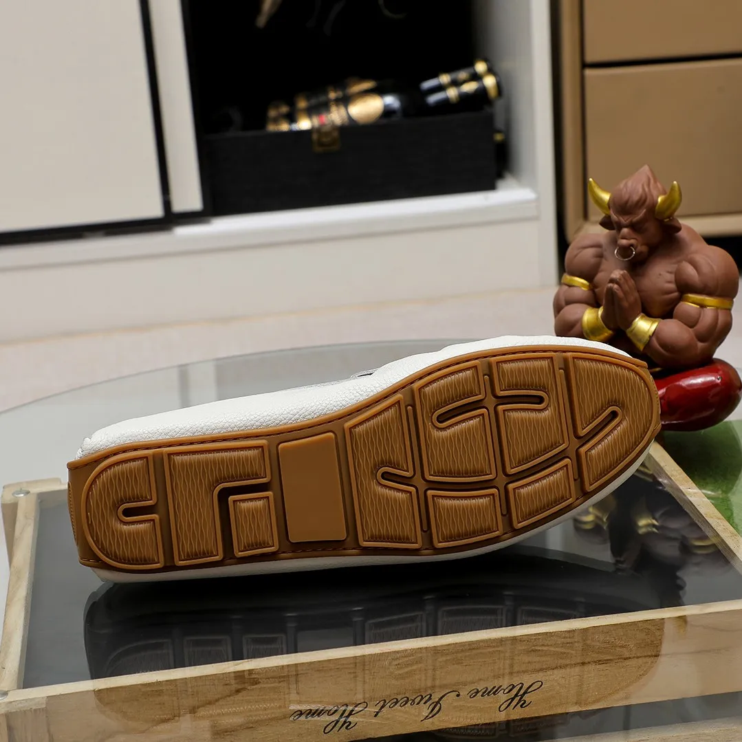 Men's shoes💰360💰🕷🕷️【 GUCCI 】Gucci's best-selling trendy men's casual slip-on shoes 🇨🇳Official website original 1:1 mold 💯Original quality, fine workmanship ☘Fashionable and versatile, perfect shape, comfortable on the feet 🍓Trendy men's recommended model, imported cowhide on the top layer 🎋High-quality pigskin lining, rubber wear-resistant and non-slip outsole, high-end atmosphere, worth owning 🍉Optional 38-44